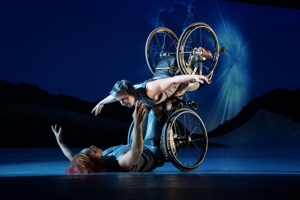 Alice Shepard presents Kinetic Light - Wheelchair Dance. Image from https://www.pinterest.com/pin/226235581265869593/